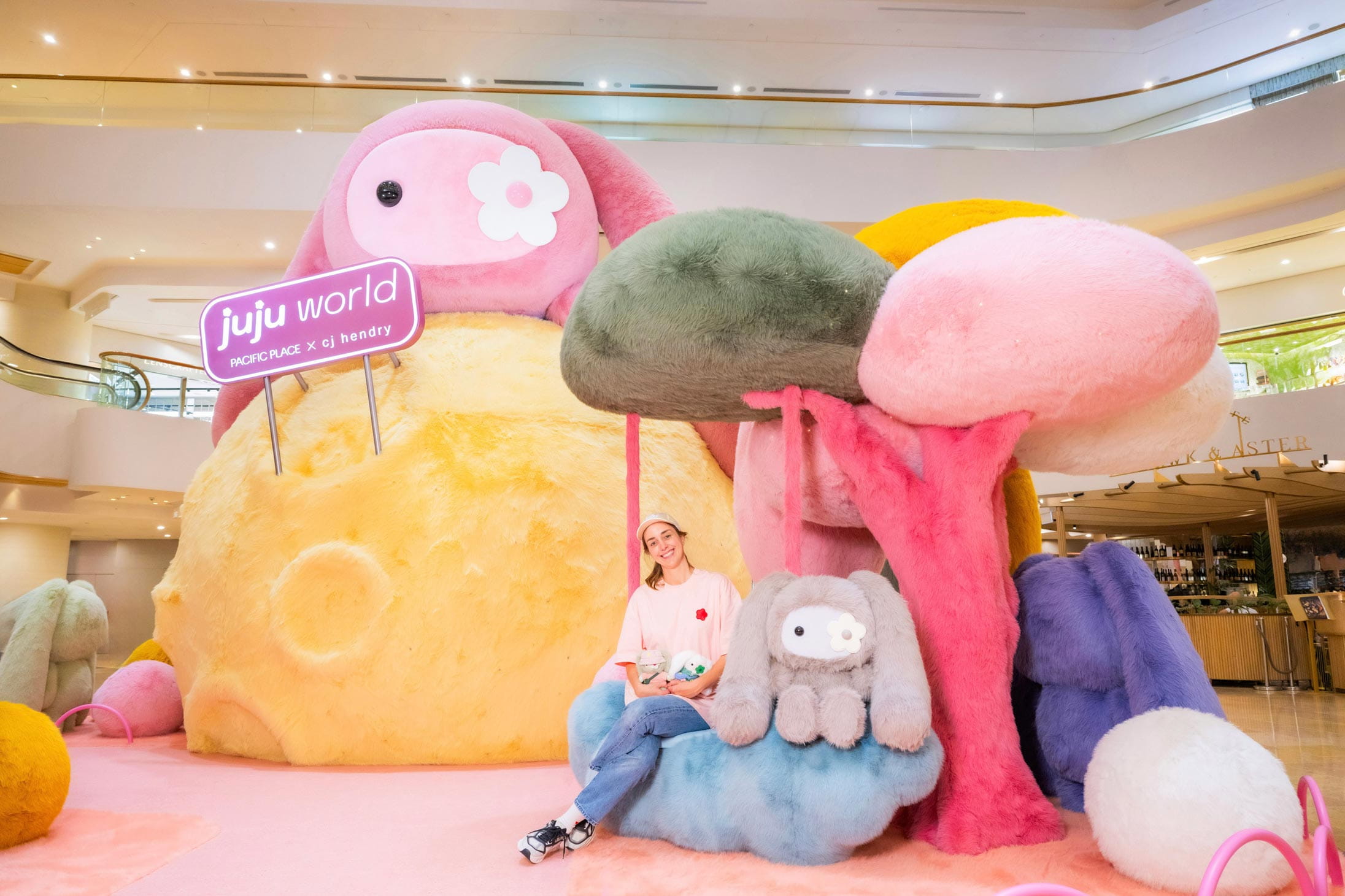 juju World at Pacific Place