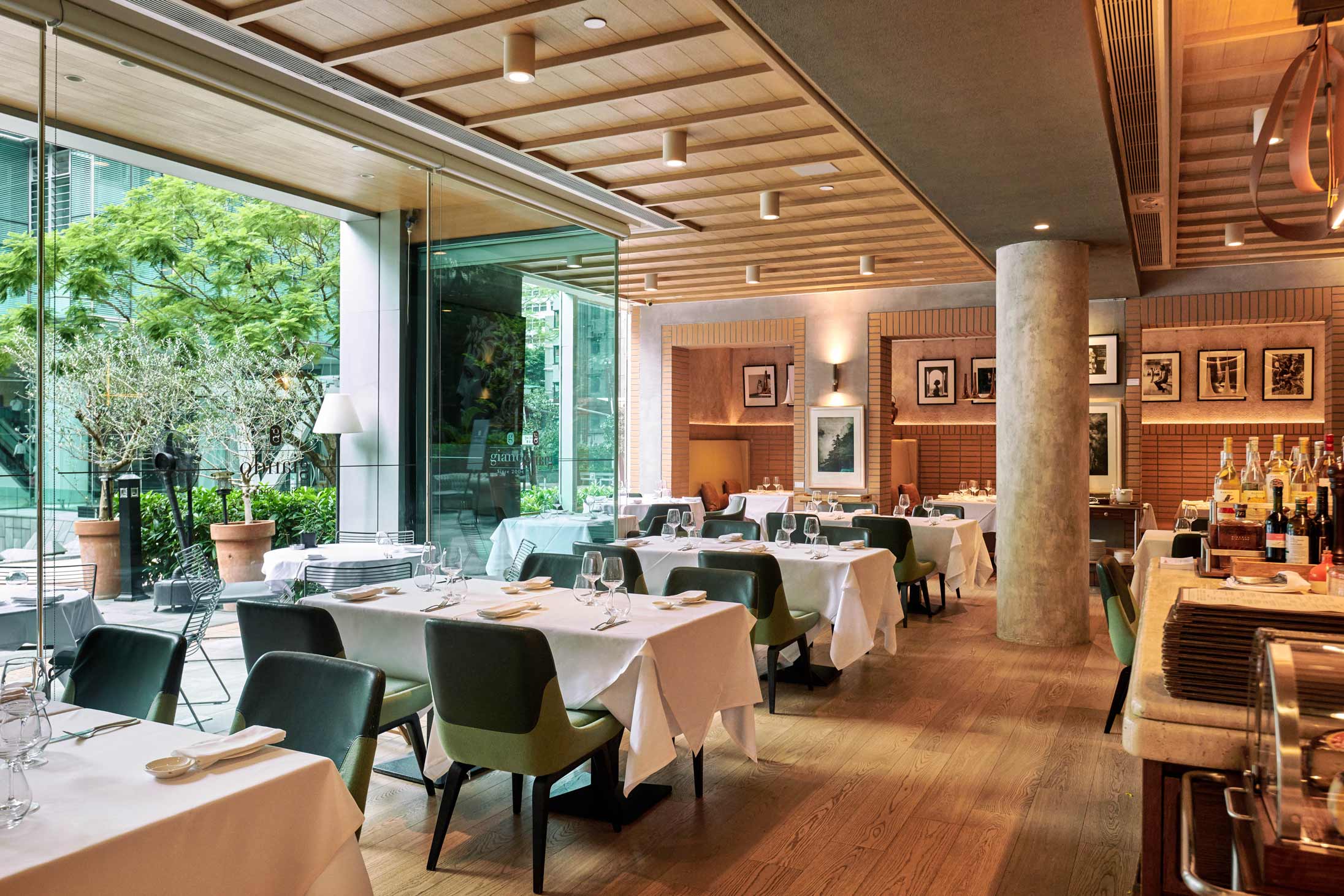 The interior of Giando restaurant