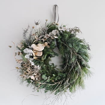 Fairytale of New York by Libertine Flowers