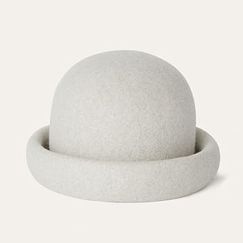 /Images/PacificPlace2/TheStyleSheet_Article/new fashions q4 2024/1/Pacific-Place-Loro-Piana-Charlie-Hat