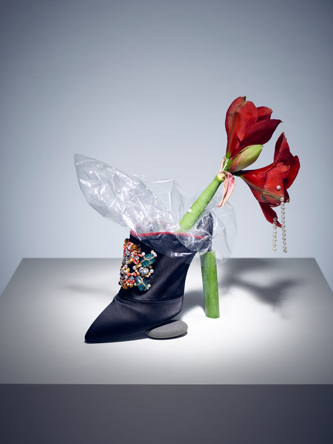Available exclusively at Pacific Place, Roger Vivier’s bejewelled heeled mules let beauty blossom from the feet up