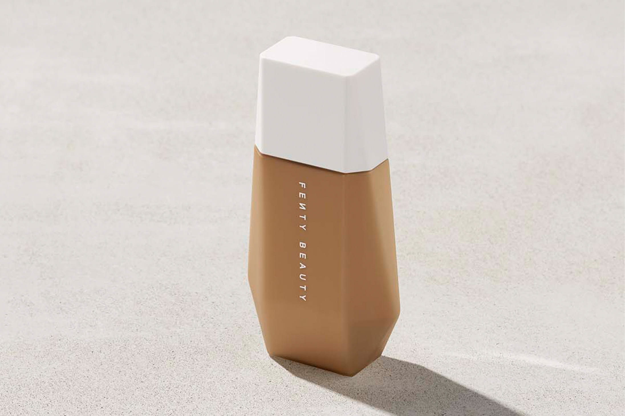 Fenty Beauty Eaze Drop Blurring Skin Tint