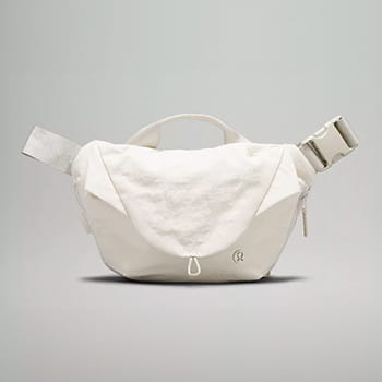 lululemon Curved Crossbody Bag 3L in White Opal