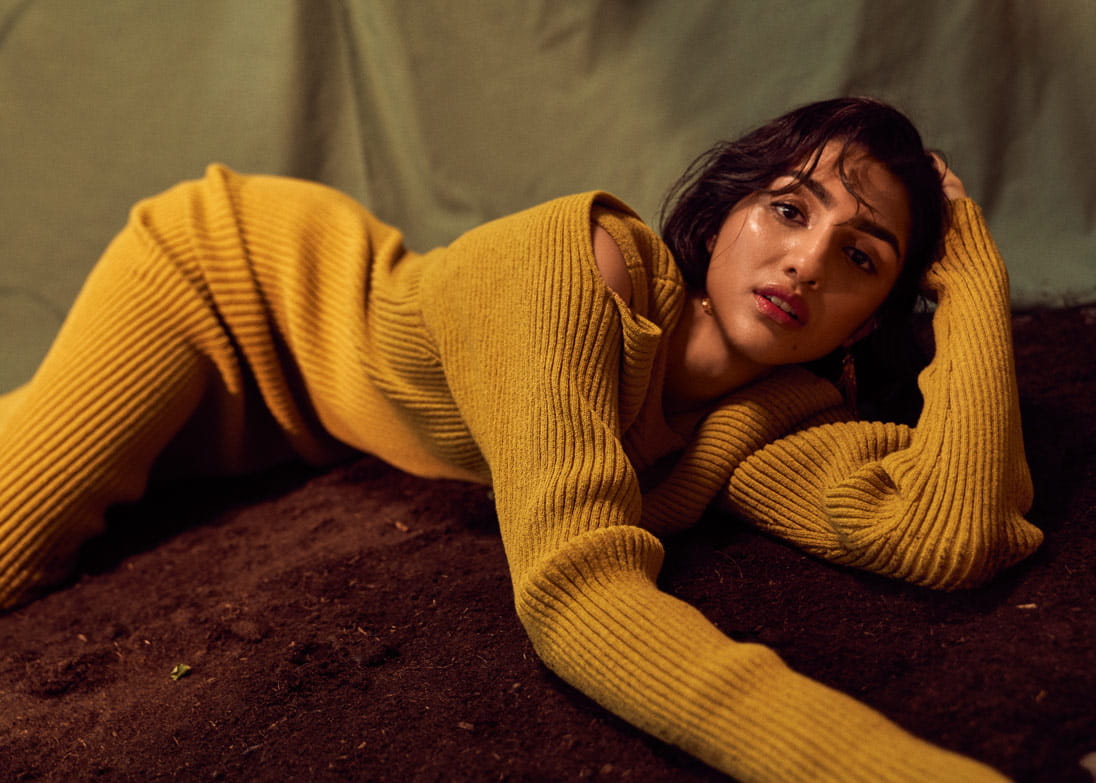 A model poses in Bottega Veneta