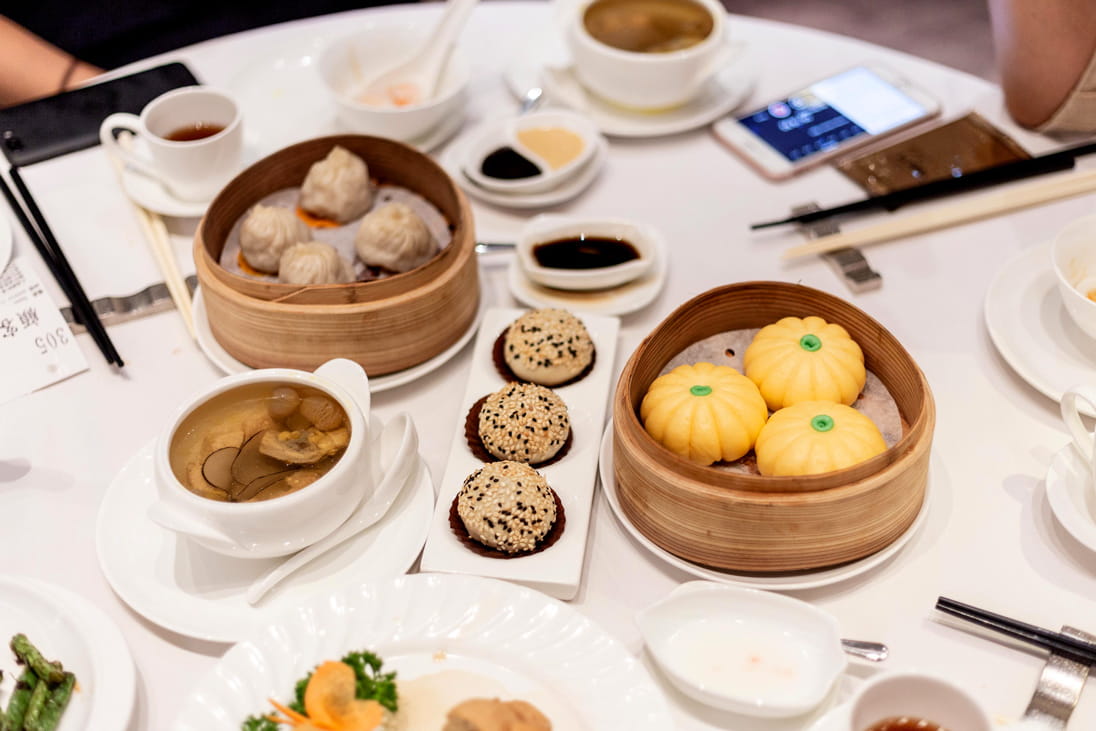 The table is populated with favourites
