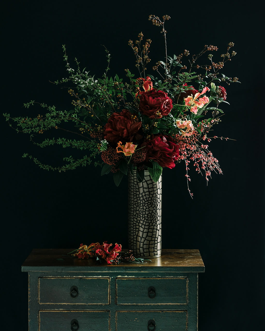 Luxurious gloriosa pairs with L’Objet’s Crocodile Vase